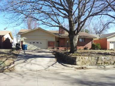 Main picture of 1125 S McDonald St