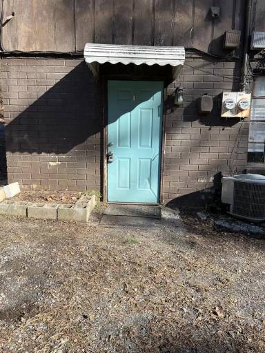 Main picture of 1720 Westside Cir