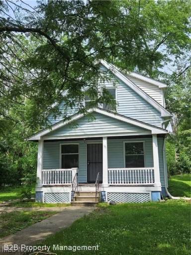 Main picture of 4230 E 163rd St
