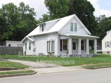 Main picture of 318 N Mulberry St