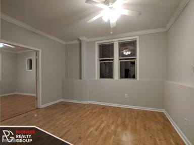 Main picture of 540-48 W Surf St