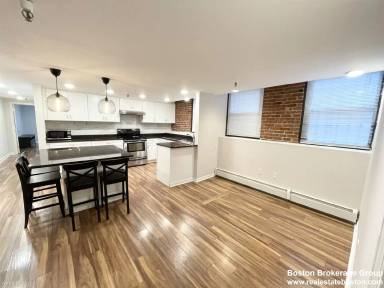 Main picture of 39 Hemenway St
