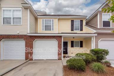 Main picture of 801 Poplar Grove Pl