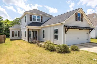 Main picture of 24 Vineyard Dr
