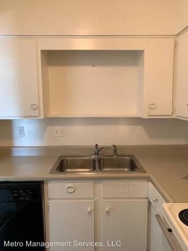 Main picture of 3400 Lesway Ct