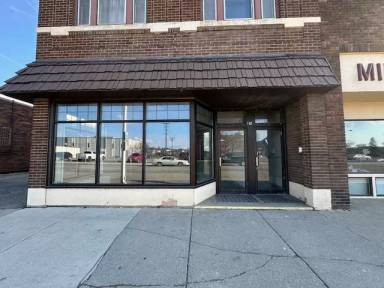 Main picture of 112 E Washington Ave