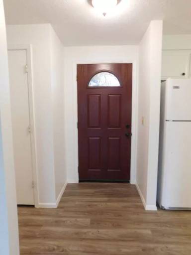 Main picture of 1279 Lisa Ct NE