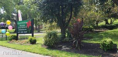 Main picture of 644 Glastonbury Rd