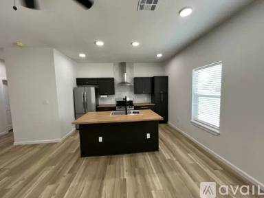 Main picture of 718 S 19th St