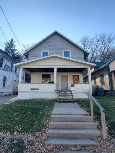 Main picture of 324 Lincoln Ave