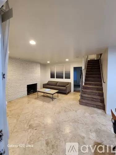 Main picture of 21345 Rambla Vis