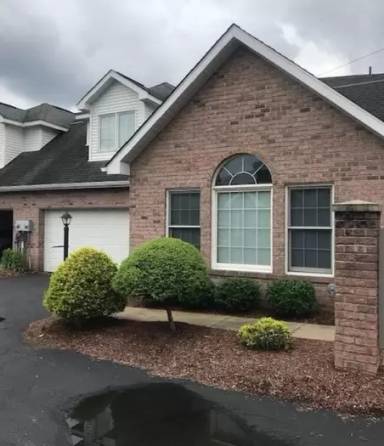 Main picture of 1524 Parkwood Pointe Dr