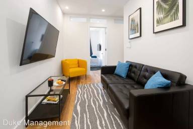 Main picture of 1726 Woodbine St