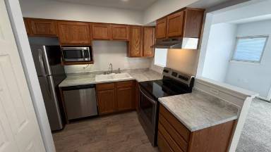 Main picture of 377 E Missouri Ave