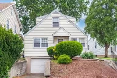 Main picture of 188 Luddington Ave