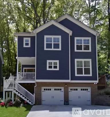 Main picture of 912 Dartmouth St