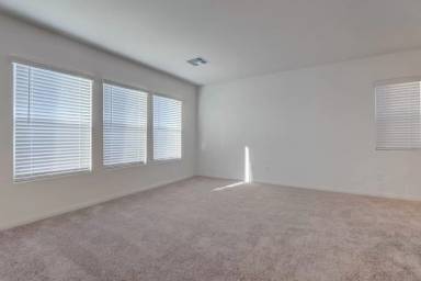 Main picture of 9256 Innot Ave