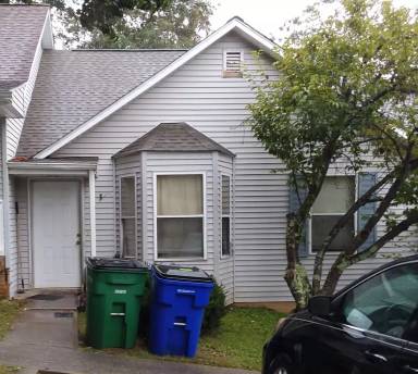 Main picture of 590 North Dr