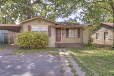 Main picture of 3407 Magnolia St