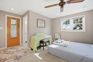 Main picture of 405 Farrell St