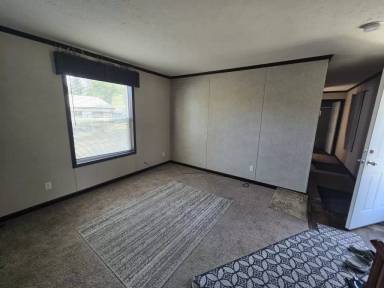 Main picture of 352 Gateway St