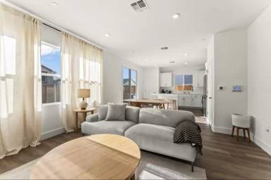 Main picture of 231 Goldback Ct