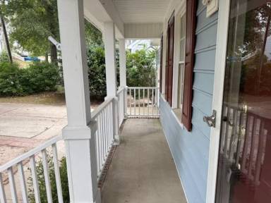 Main picture of 211 Swansboro Dr