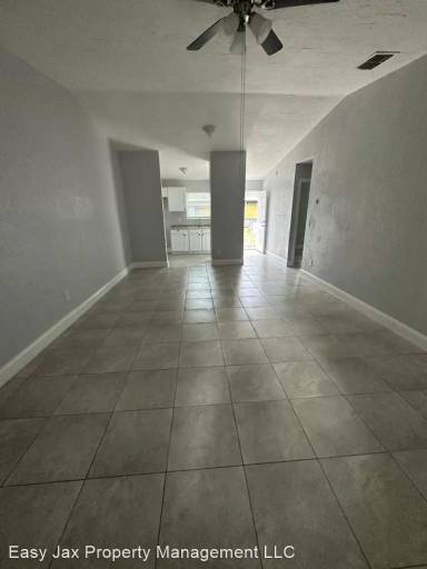 Main picture of 4117 Lorenzo Ct
