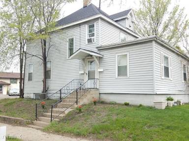 Main picture of 416 Broadway St NE