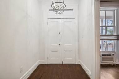 Main picture of 2304 Venable St
