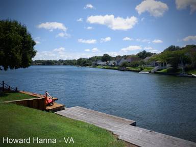 Main picture of 1727 Volvo Pkwy