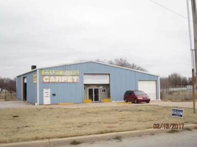 Main picture of 3401 Tinker Diagonal