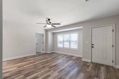 Main picture of 2237 Ashley Rd