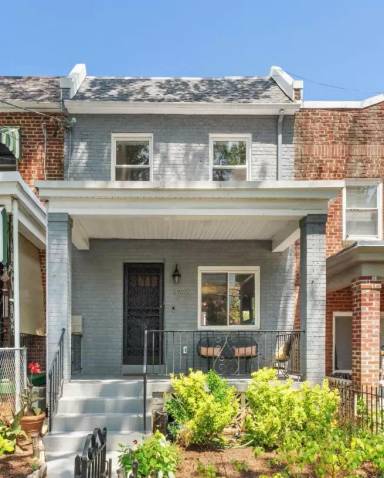 Main picture of 4226 Gault Pl NE