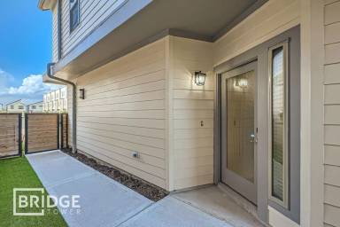 Main picture of 474 S Centro Cir