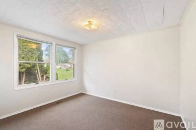 Main picture of 200 S Court St