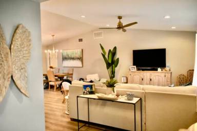 Main picture of 775 Camino Lakes Cir
