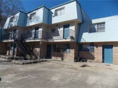 Main picture of 2031 Bayou Ln