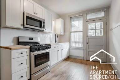 Main picture of 707 N Hamlin Ave