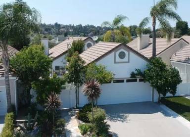 Main picture of 15 Indian Hill Ln