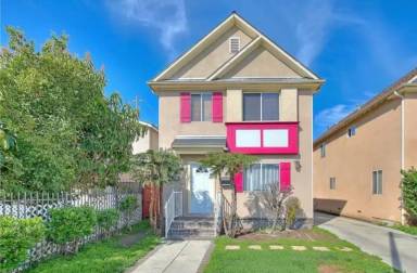 Main picture of 3777 Ruthelen St