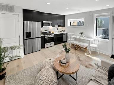 Main picture of 1026 18th St NE
