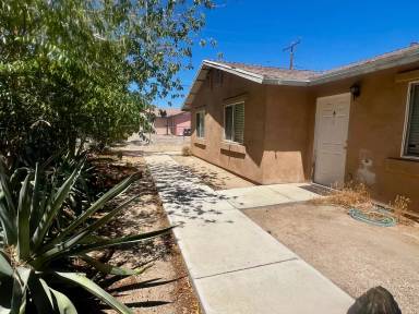 Main picture of 6686-88 Yucca Ave