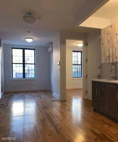 Main picture of 2360 Pacific St