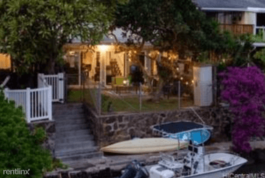 Main picture of 403 Kawaihae St