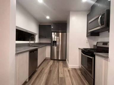 Main picture of 2304 1/2 Carmona Ave