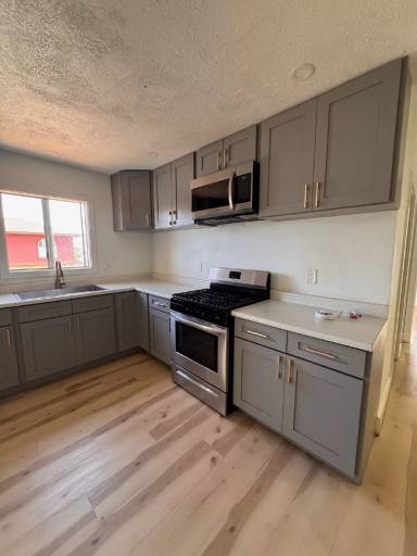 Main picture of 5140 Kalika St