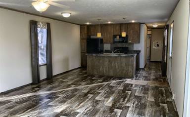 Main picture of Holiday Mobile Home Court