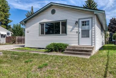 Main picture of 477 7th Avenue East N