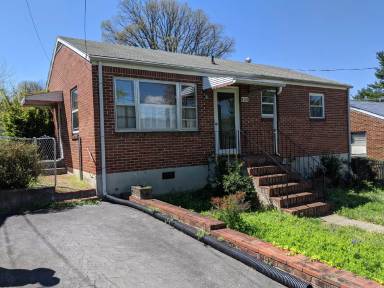 Main picture of 826 Palmer Ave